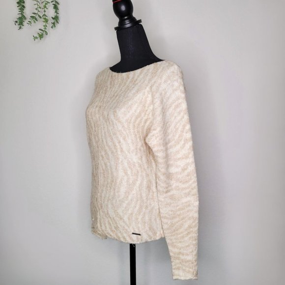 ANIMAL PRINT SLASH NECKLINE SWEATER FOR WOMEN - Picture 2 of 12